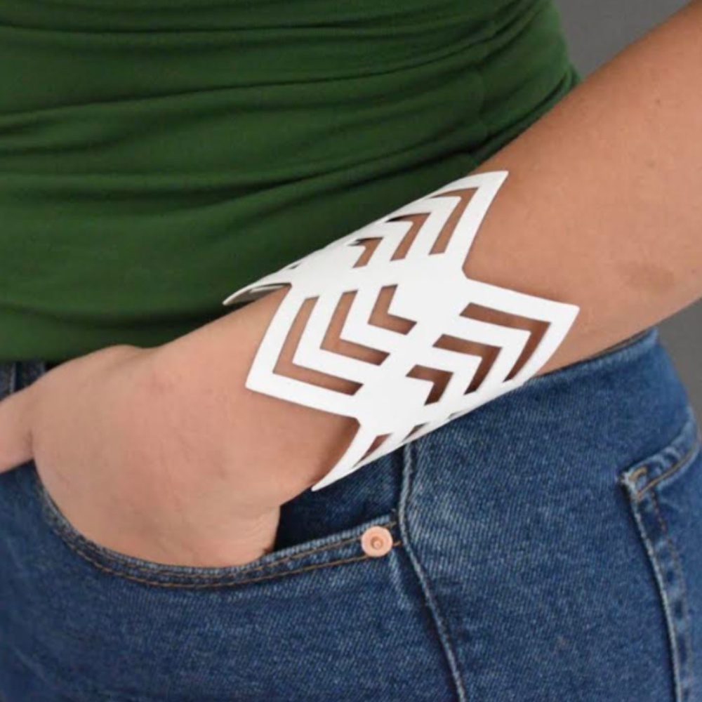 🆕 Powder Coated Cuff - Picture 3 of 14